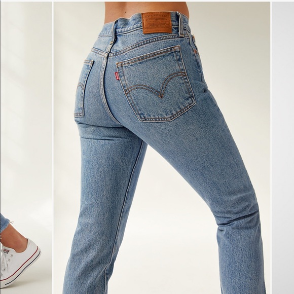Aritzia, Levi’s wedgie icon jeans - high waisted - Picture 7 of 10